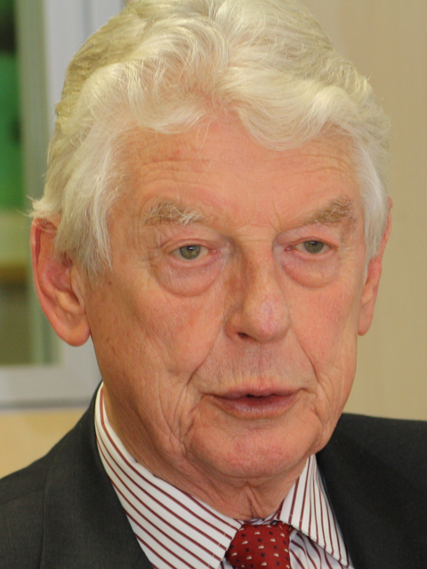Photo of the former Dutch Prime Minister Wim Kok