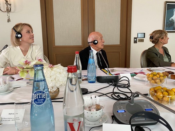 Photo of Erika Widegren and Giscard d'Estaign at the 2020 Meeting of the Advisory Meeting of Re-Imagine Europa